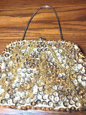 1960s Goldco Gold Beaded and Sequined Evening Clutch Purse Made in Hong Kong Coc